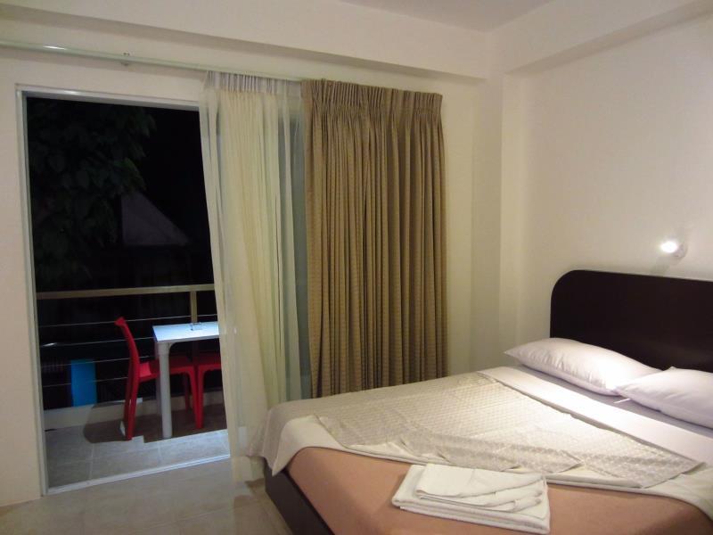 Hotel Signature Boracay South 3*