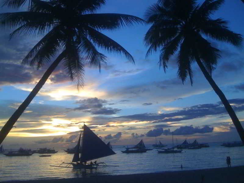 Signature Boracay South 3*